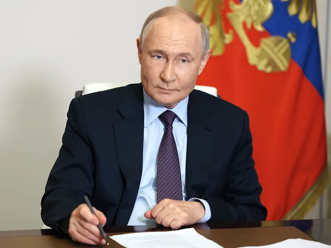Путин договорился со Стуббом и Стере о прямых контактах