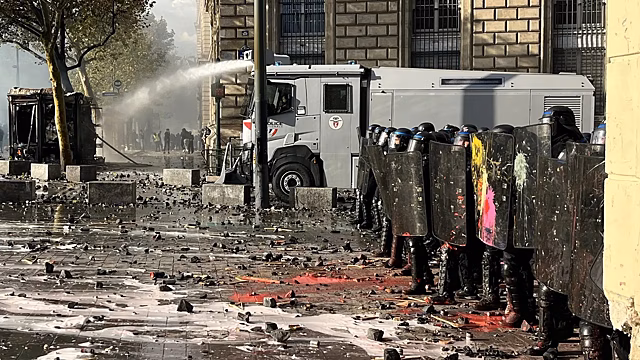 Во Франции раскритиковали власти на фоне массовых протестов