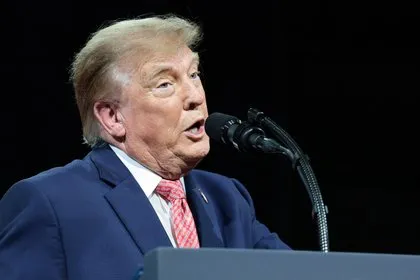 Трамп предрек США судьбу Франции при победе демократов