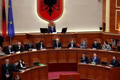 В парламенте Албании произошла массовая драка депутатов