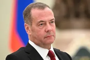 Медведев назвал ключевым слово «сейчас» в заявлении Трампа о санкциях