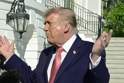 Трамп заявил, что не знает, кто отключил Starlink на Украине
